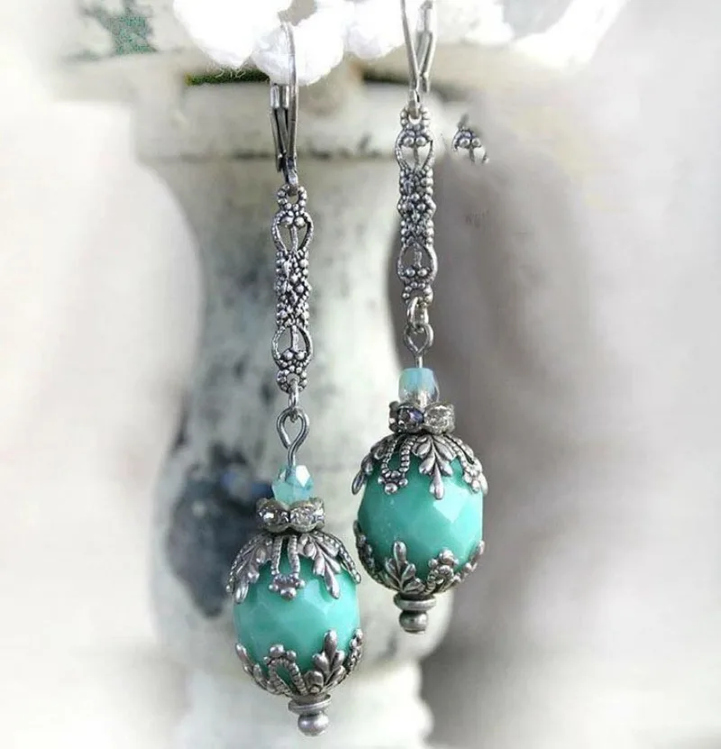 Ethnic Round Inlaid Green Stones Drop Earrings Vintage Silver Color Metal Hanging Long Hollow Pattern Dangle Earrings for Women