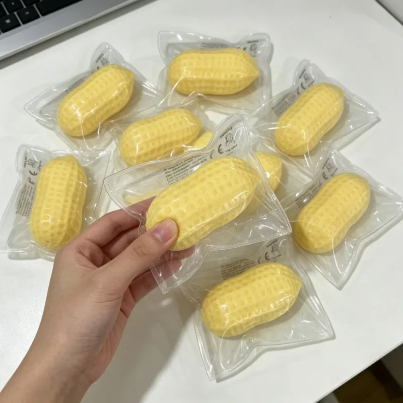 

Hefeng CL simulated peanut squeeze toys, chubby peanut soft toys, sensory stimulation toys suitable for squeezing and pressing, realistic food, suitable for office desktop decoration, classroom rewards and casual finger toys.