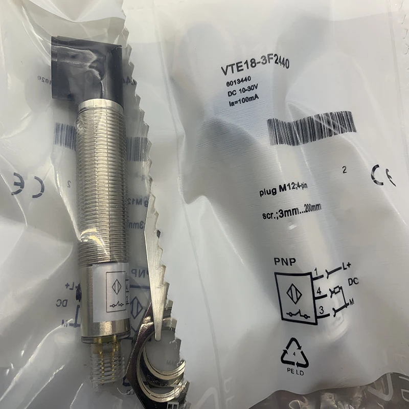 In Stock New Photoelectric Switch Sensor VTE18-3F2412 VTE18-4P4440 VTE18-4N4440 Reliable Gold Seller One-year Warranty