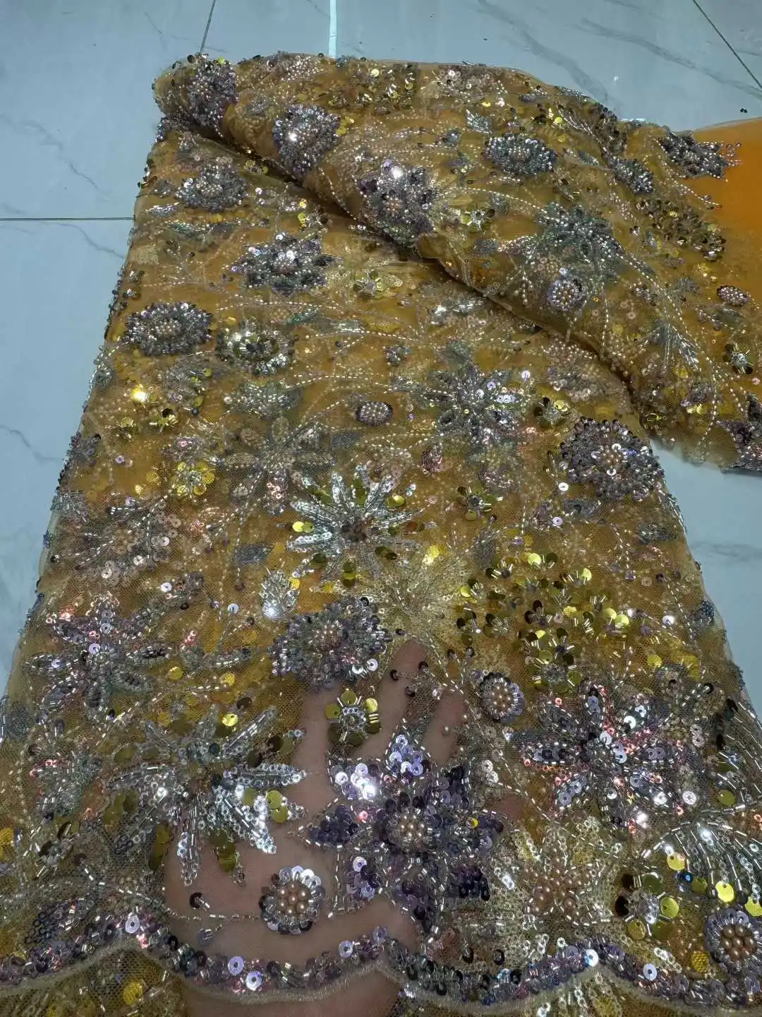 Newest Luxury Heavy Beaded Lace High Quality Net African Sequins Lace Fabric Embroidery 2025 Dresses for Wedding Bridal Dress