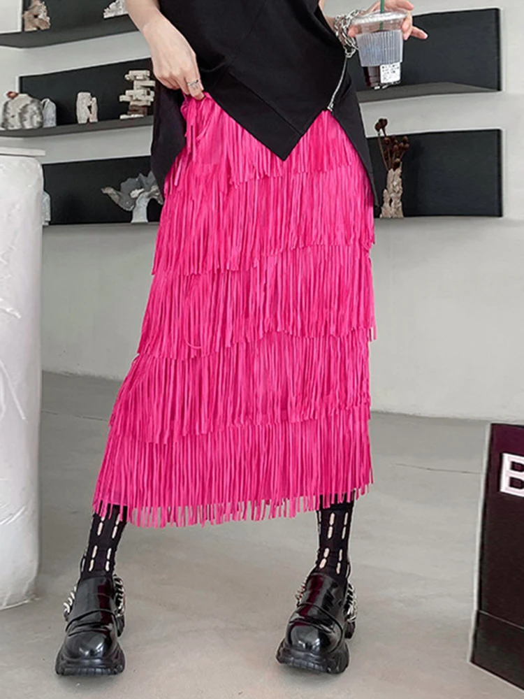 [EAM] High Elastic Waist Red Pleated Tassels Long Elegant Half-body Skirt Women Fashion Tide New Spring Autumn 2024 1DF8296