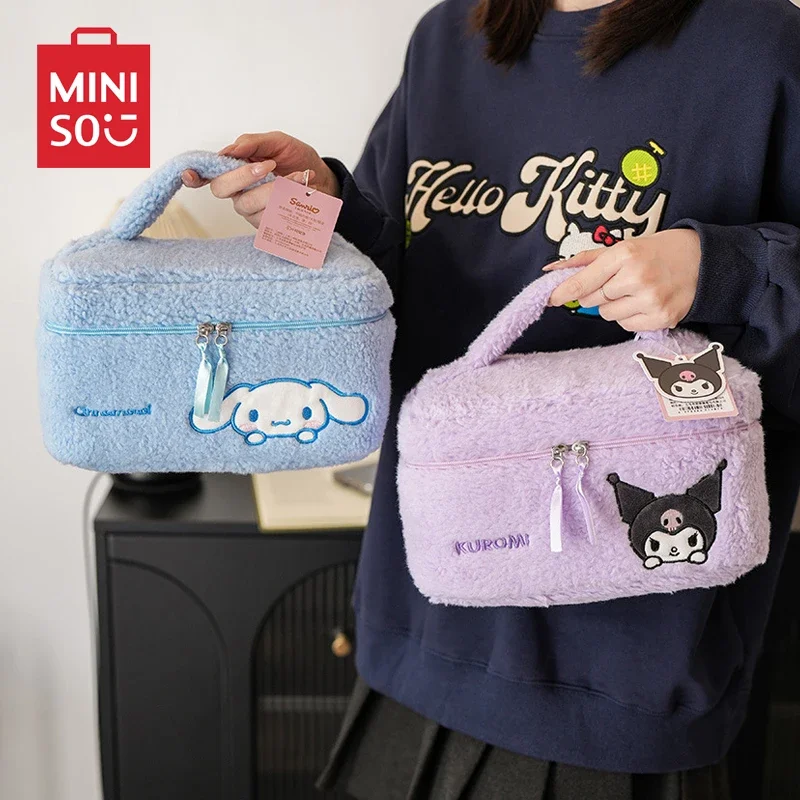 Autumn/Winter Sanrio New Hello Kitty Teddy Velvet Embroidered Makeup Bag Cartoon Large Capacity Premium Plush Material Storage