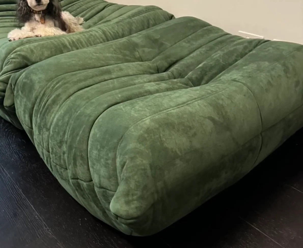 

Caterpillar pedals come in various colors and materials, and can be customized to the style you want