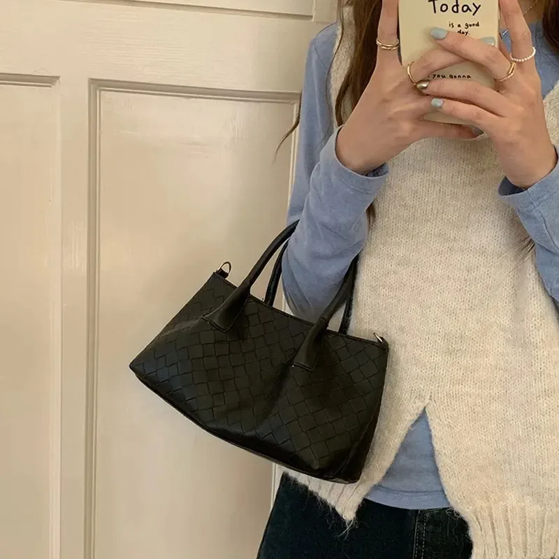 

2025 тканая сумка-ведро с корзиной, женская сумка через плечо из искусственной кожи, офисная повседневная универсальная модная сумка