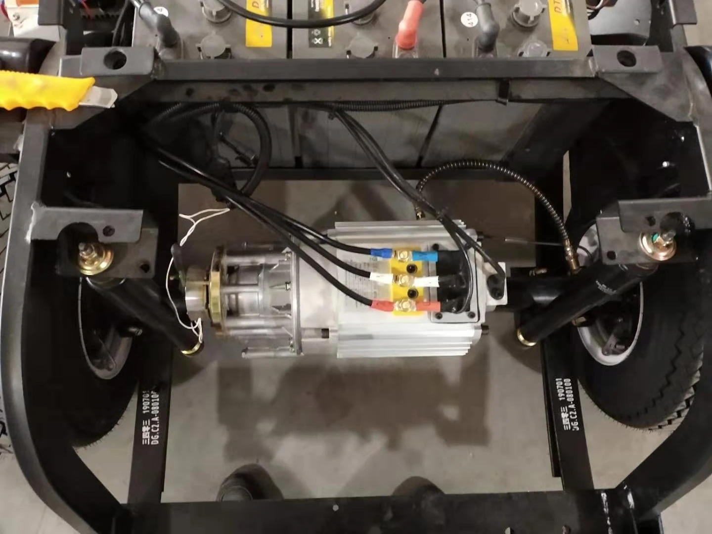 ชุดแปลงรถยนต์ไฟฟ้า CE Cert คุณภาพดี 10KW สําหรับรถเก๋ง รถบรรทุก MPV SUV ATV UTV (ไม่รวมแบตเตอรี่)