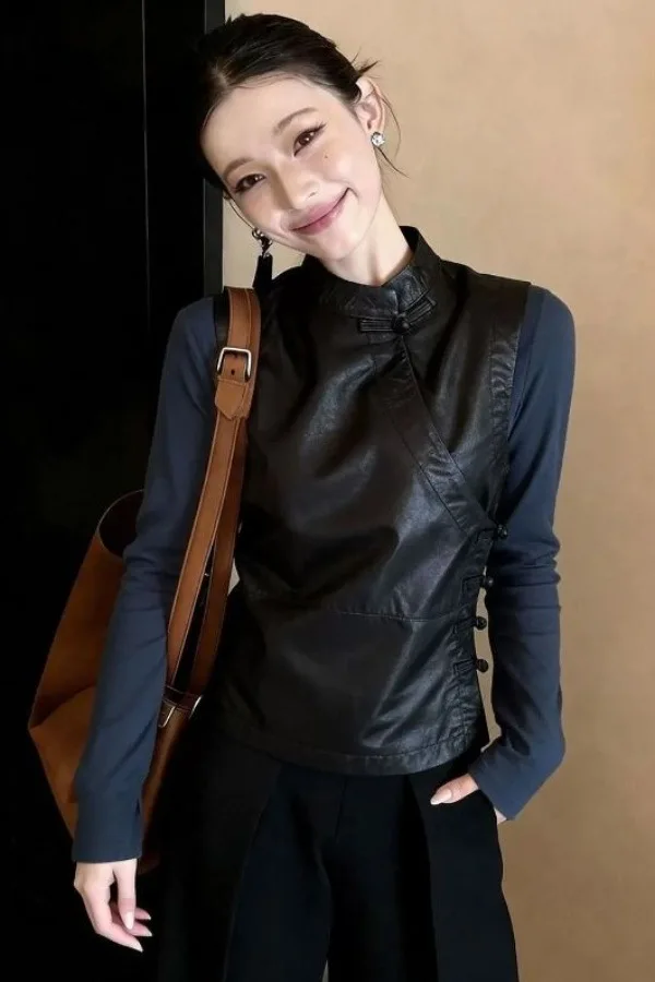 Black Leather Vest Women's Fashionable Sleeveless Top Premium Quality Spring 2026 Ageless Style Commute Friendly Design
