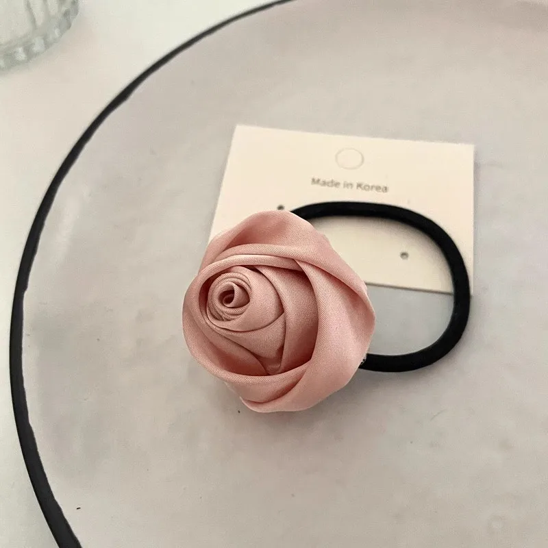 The New Summer French Satin Rose Hair Band With Ponytail Hair Tie Temperament Sweet Retro Women\'s Leather Band Hair Accessories