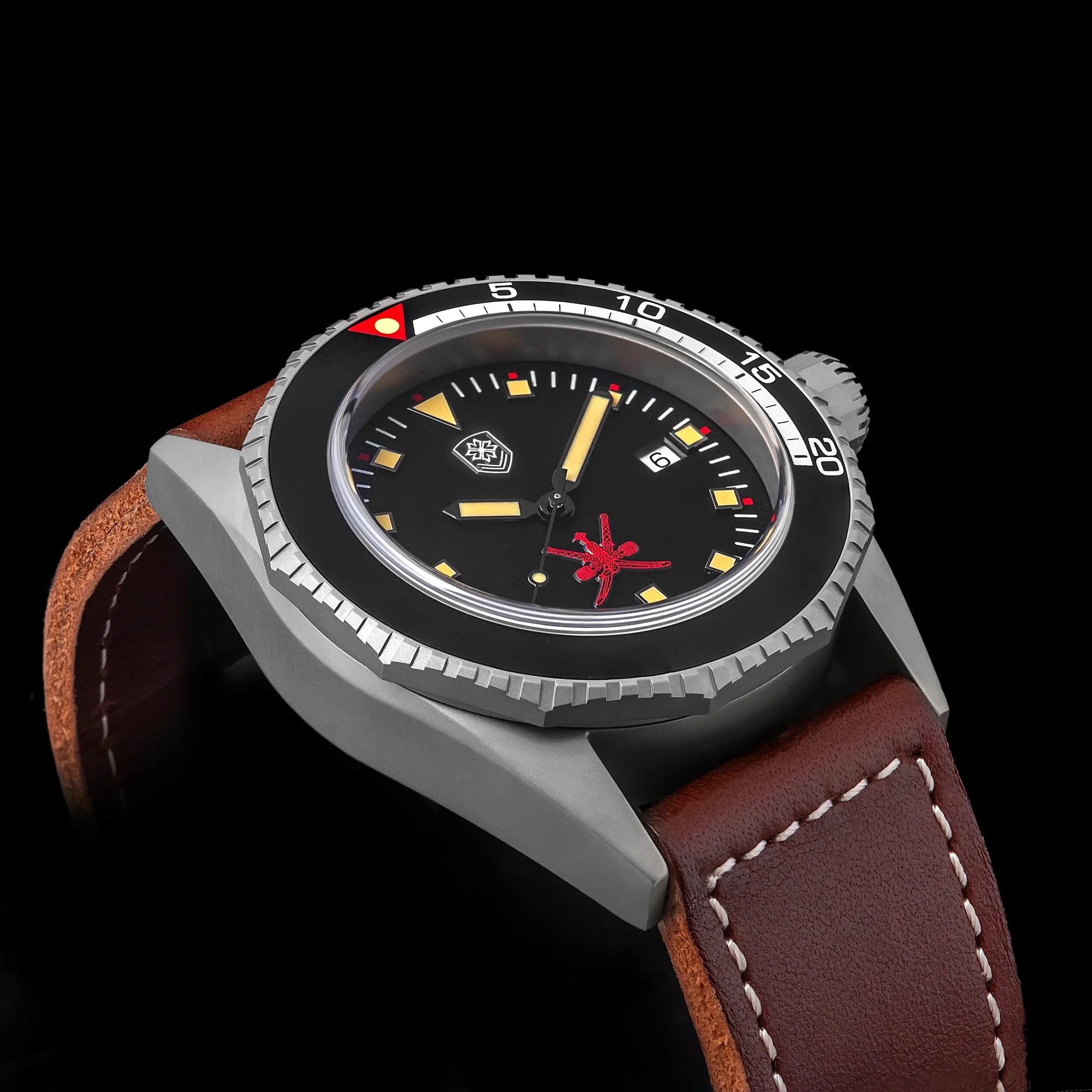 【T019】THORN Watch: Retro, Fashionable and Trendy Men's automatic mechanical movement Diving Watch