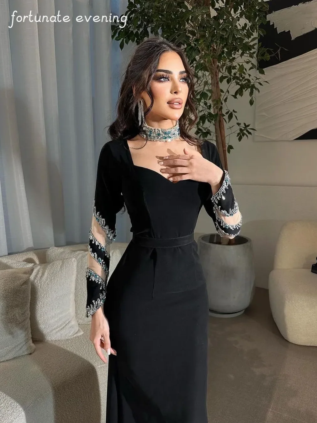 Fortunate Evening Elegant Vintage Black Crystal Beading Square Collar Customize Formal Occasion Prom Dress Evening Party Gowns