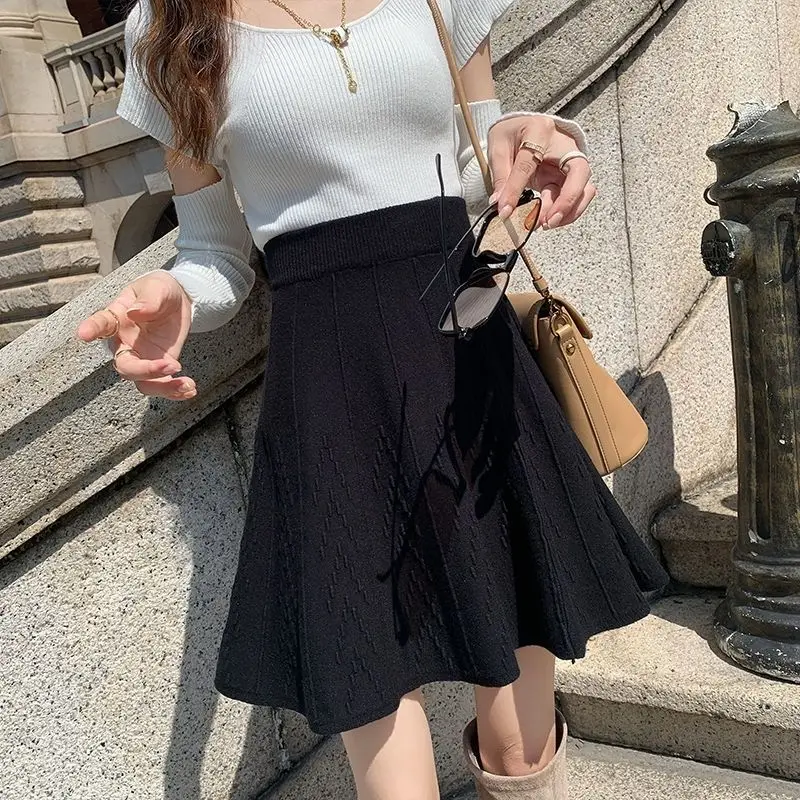 French Style Sweet Autumn Women\'s Solid Shirring Elastic High Waist Korean Fashion Office Lady Slim Knittd A-line Pleated Skirt