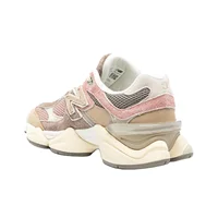 New Balance NB 9060 Chaussures de course confortables à tige basse pour la ville et les déplacements quotidiens, unisexe, couleur Umber clair U9060NTB 6