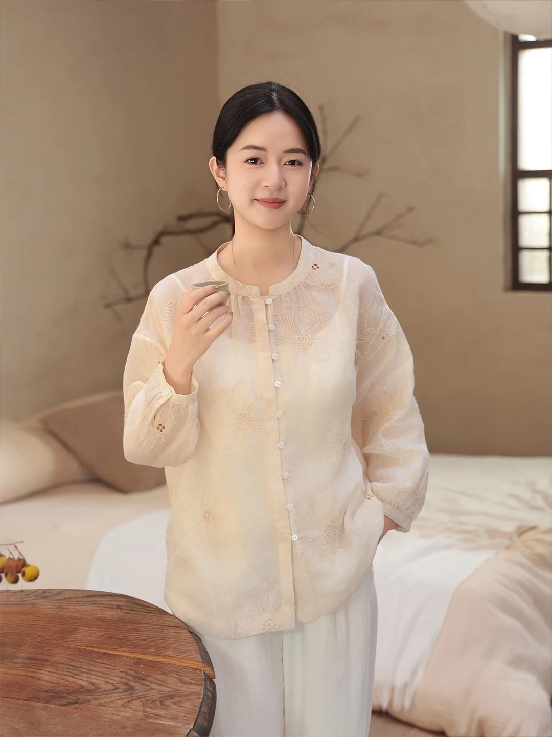 

Элитный утепленный кардиган с вышивкой для женщин, весна 2026, новинка, свободный крой, длинный рукав, круглый вырез