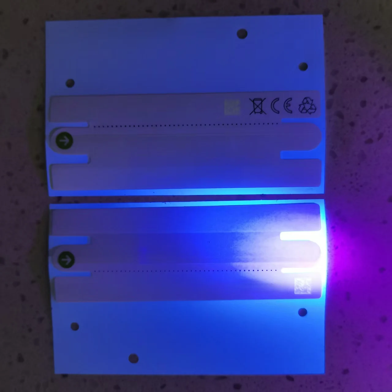 

5 pairs of latest blue light anti-counterfeiting phone case sealing labels, suitable for iPhone 17 Air 17Promax and other series