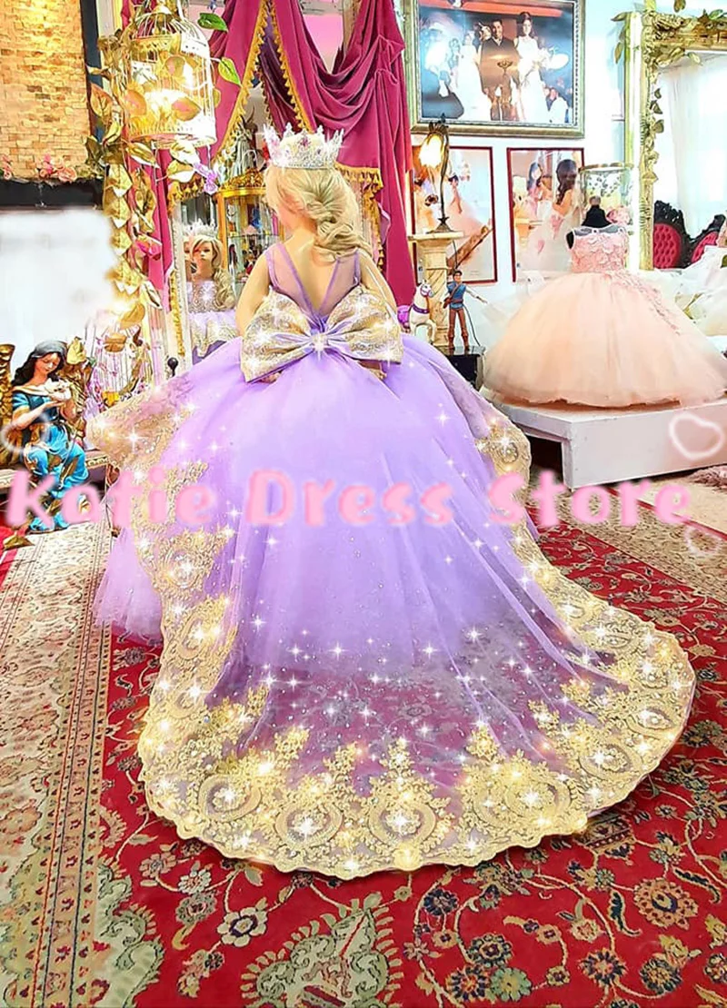 abito-da-damigella-lilla-per-matrimonio-in-tulle-vaporoso-con-applicazioni-in-pizzo-e-fiocco-vestito-da-ballo-per-compleanno-bambina-prima-comunione-personalizzabile