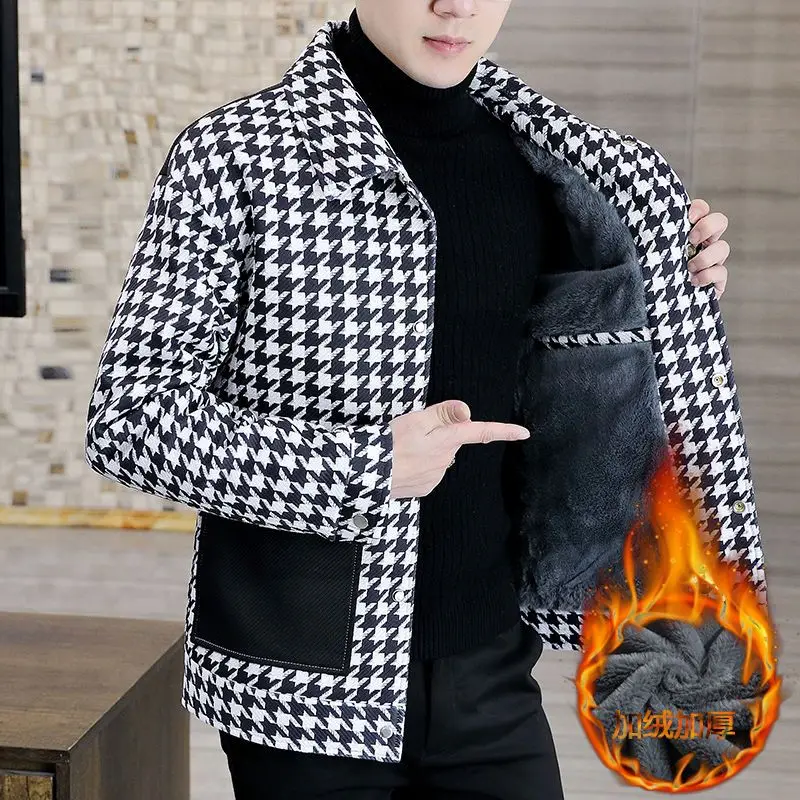 

Autumn and Winter Velvet and Thickening Leisure Short Style Men Jacket Woolen Cloth Lapel Xiaoxiangfeng Lattice Coat Comfortable