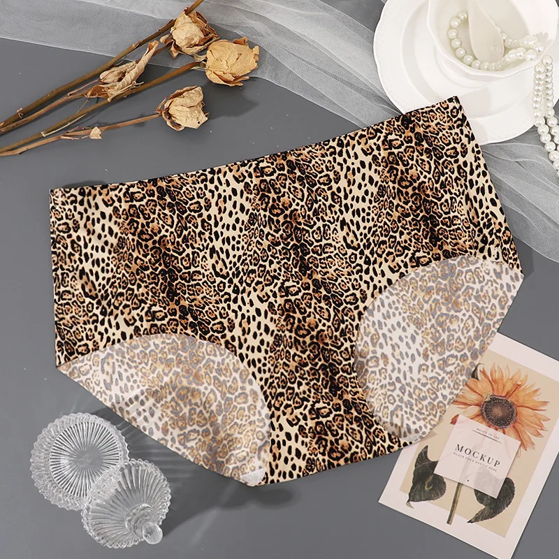 One Piece Seamless Ladies Panties High Waist Ice Silk Large Sizes Underwear Coffee Sexy Leopard Print Lingerie