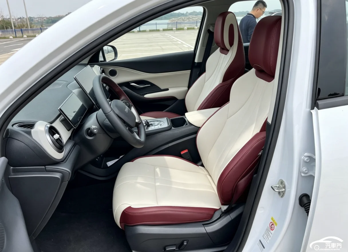 Für BYD Sealion 5 2025 Maßgefertigte Autositzbezüge Luxuriöses Nappaleder 100% Passgenau Innenraumzubehör 360 ° Vollständige Abdeckung – Detail 10