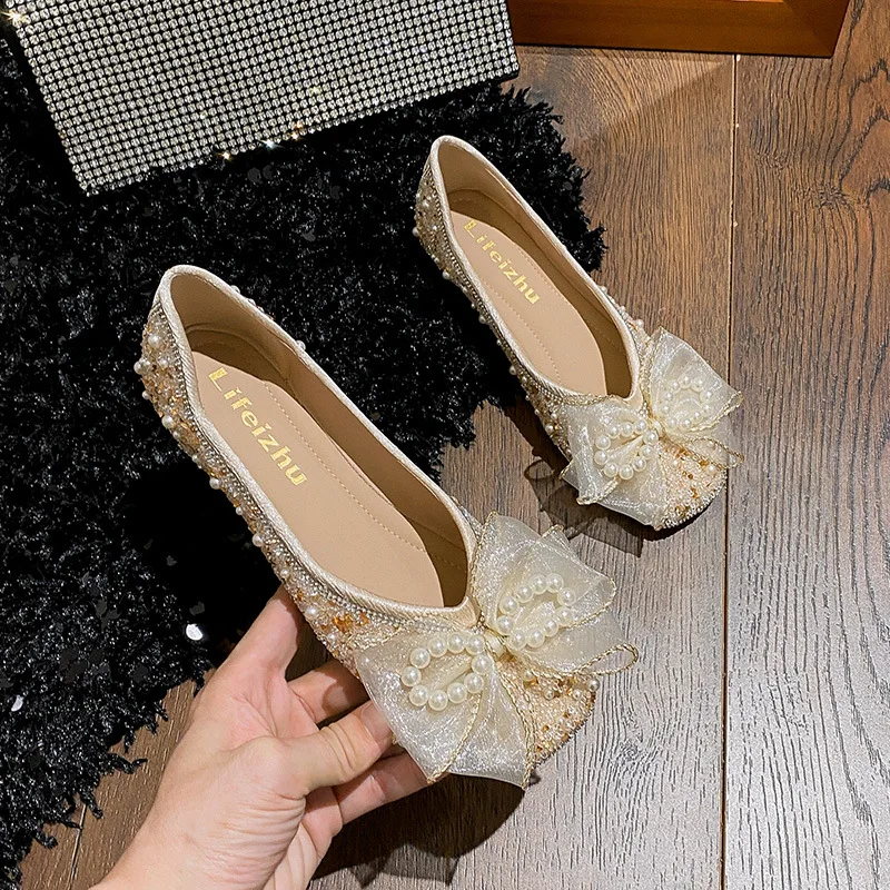 

Весенне-летние женские туфли на плоской подошве, топсайдеры с круглым носком и мерцающими кристаллами, лоферы без шнуровки