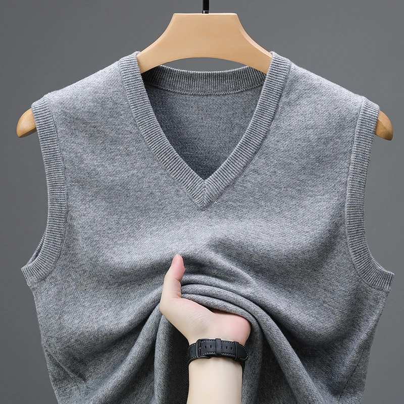 

Men's Autumn and Winter V-neck Vest, Men's Thick Warm Pullover Sweater, Knitted Sleeveless Camisole Vest