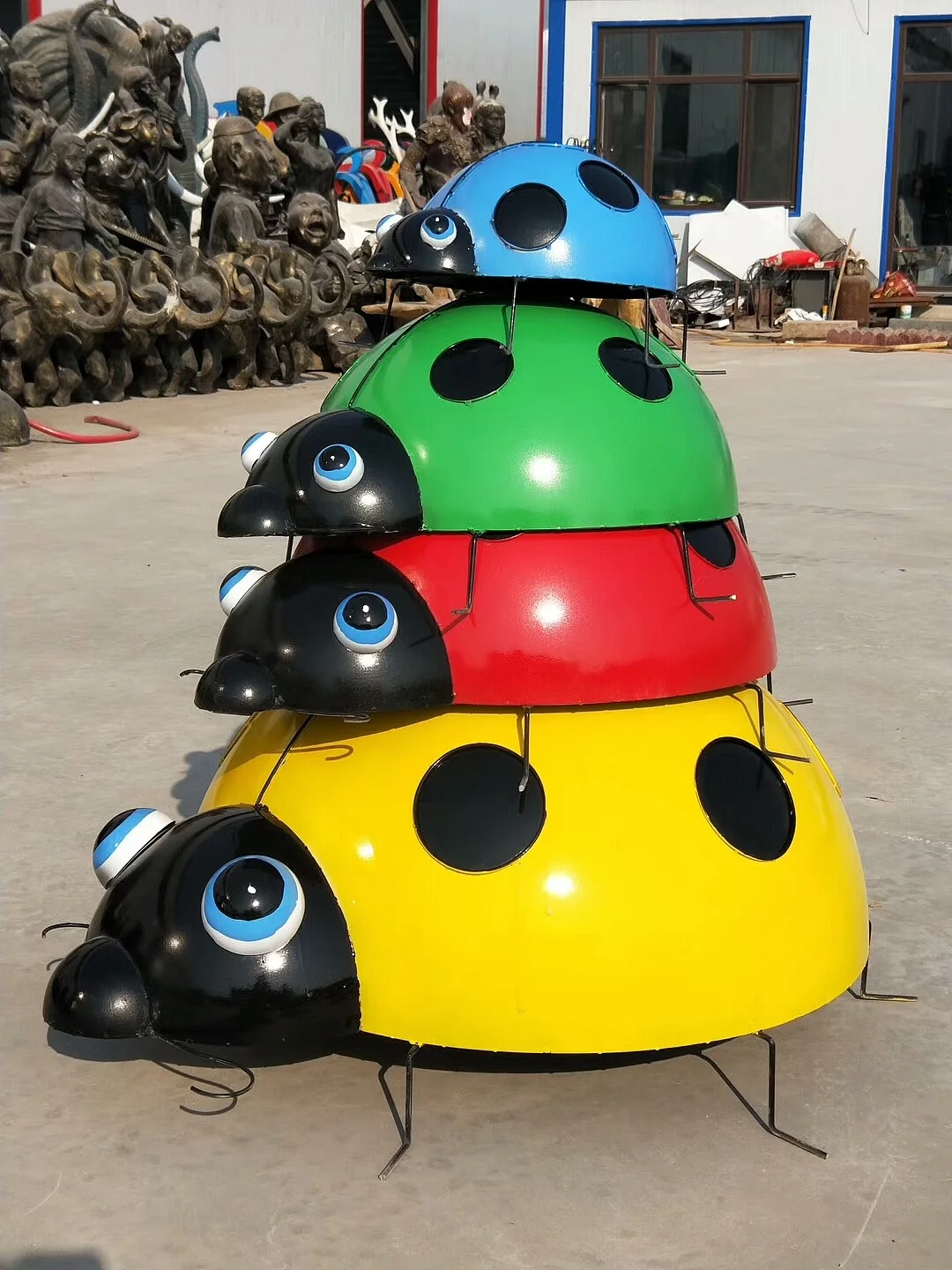 Patung Baja Tahan Karat, Patung Kepik Multiwarna, Dekorasi Lanskap Taman, Ukuran Dapat Disesuaikan