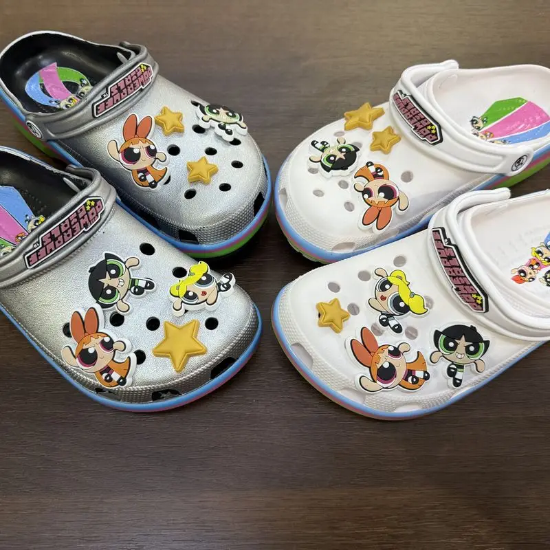 

Feitian little policewoman 2025 summer new hole shoes non-slip soft-soled beach shoes dirt-resistant lightweight casual sandals