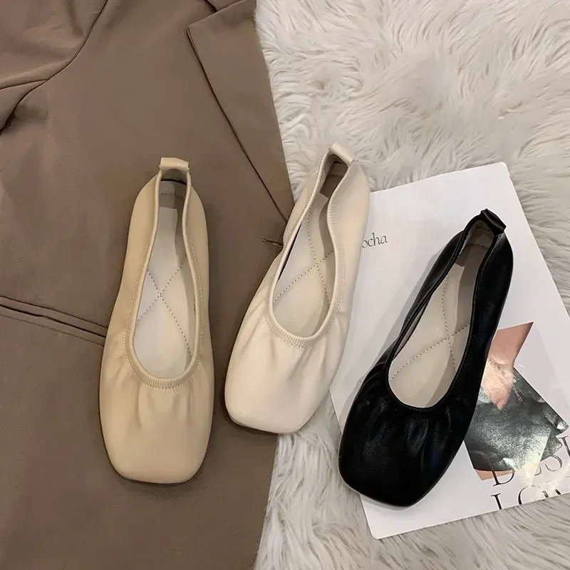 Damen-Ballerinas aus weichem Leder, bequeme Slipper mit eckiger Zehenpartie, Modell 2026, Street-Style, lässige Alltags- und Freizeitschuhe, Slipper – Detail 2