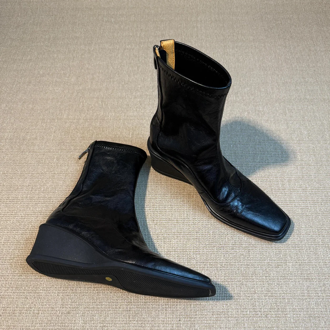 

Women Short Plush Women Ankle Boots Square Toe Short Booties Women Elegant Wedges Heel Largas Booties Outdoors Winter Fashion