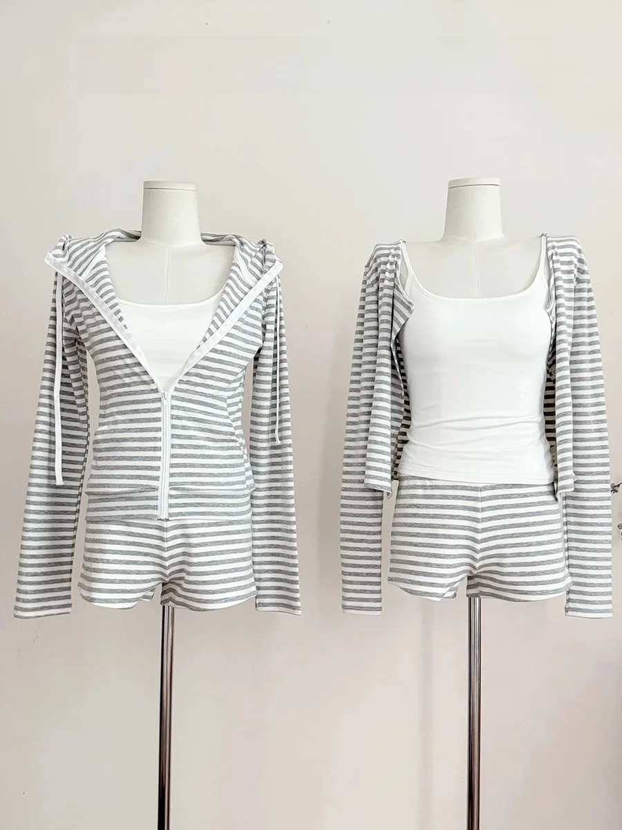 

Luckymann Korean Style Lazy Loose Striped Knitted Short Pants Set Women Summer Casual Style Cardigan Short Pants Set