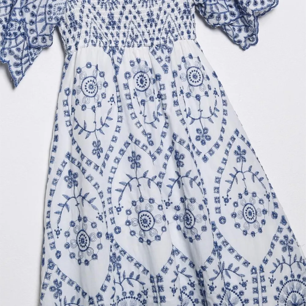 Abiti da festa midi con maniche svasate e volant da donna BOHO Abito estivo senza schienale con spacco scavato con ricamo floreale bianco blu estivo