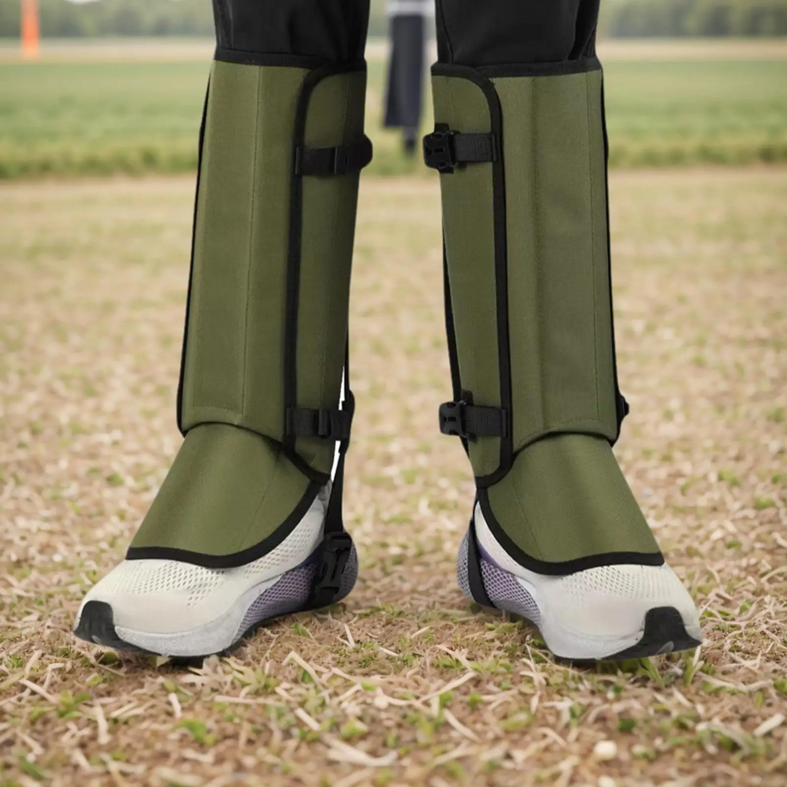 

Outdoor Protective Gaiters Snake Bite Proof & Waterproof Leg Cover For Thorn Bush Mud, Breathable Hunting Hiking Gear For Men