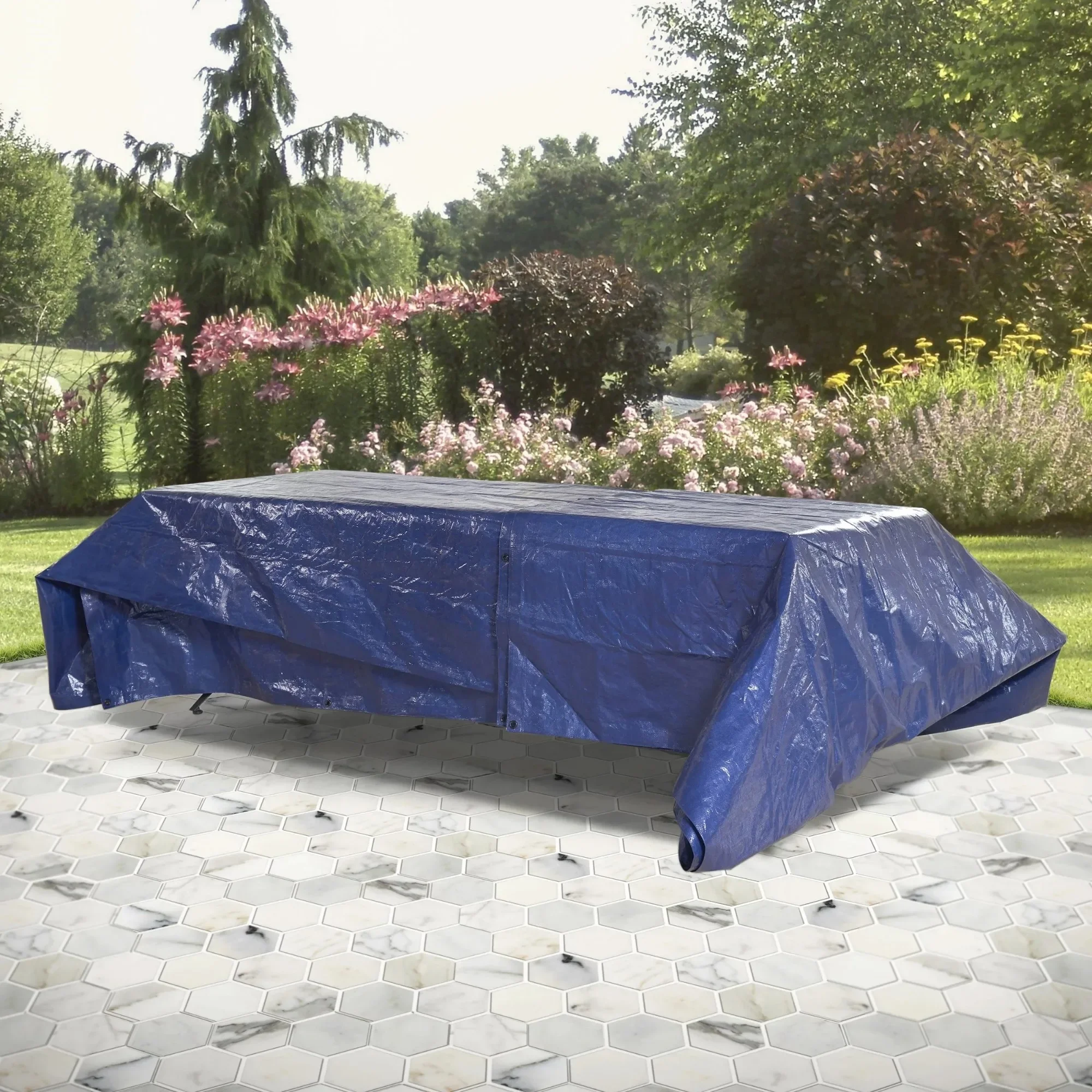 ผ้าใบกันน้ำ PE ขนาด 16' x 30' ทนทานต่อการฉีกขาด ใช้คลุมทุ่งหญ้า ซุงไม้ อุปกรณ์ รถบรรทุก สถานที่ก่อสร้าง ตั้งแคมป์