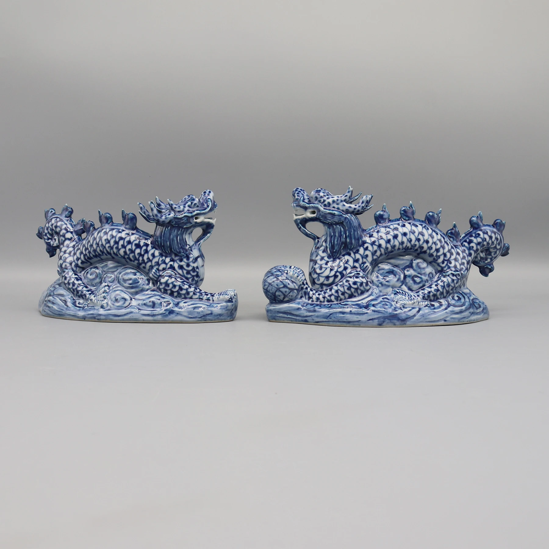 Set of dragon figurines,  Two Dragons Play with a Pearl, Table Accessory