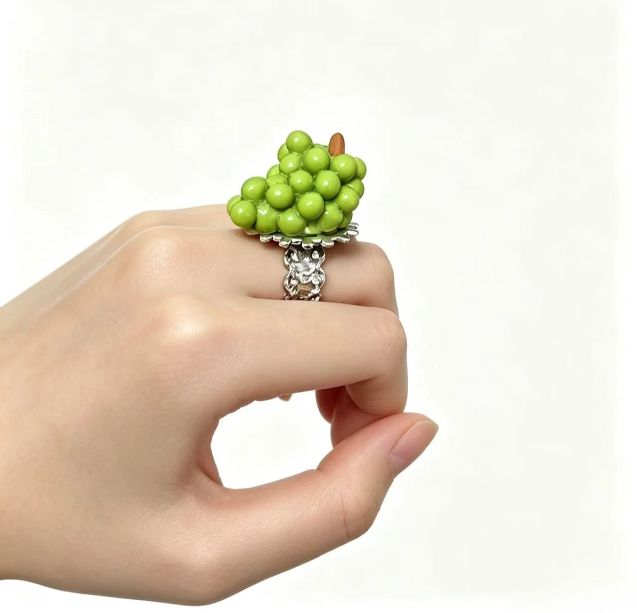 Exaggerated Grape Resin Ring Y2K Green Purple Fruit Finger Ring Fashion Jewelry Gift for Women