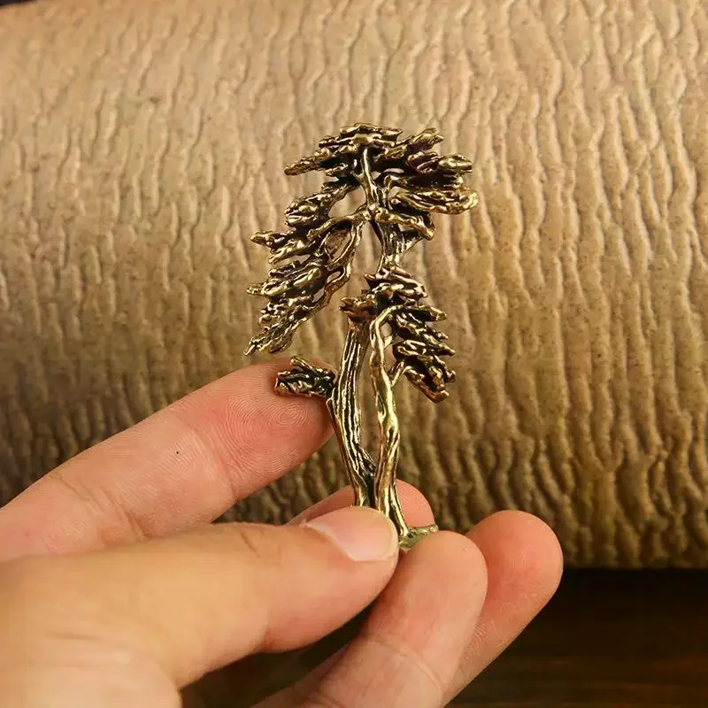 Welcome Pine Tree Crane Ornament Artistic Hand-carved Home Decor Figurine for Housewarming Gift Holiday Home Furnishings