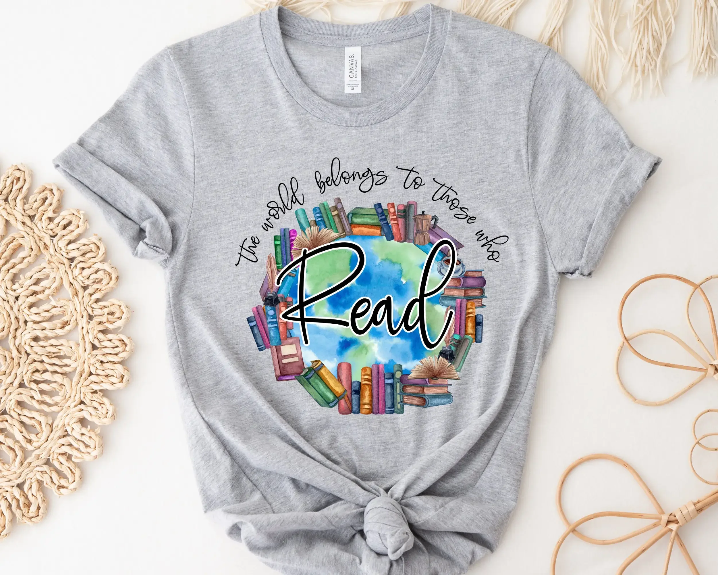 Le monde appartient à ceux qui lisent T-shirt Enseignant Bibliothécaire Amant des livres Lecture de livres