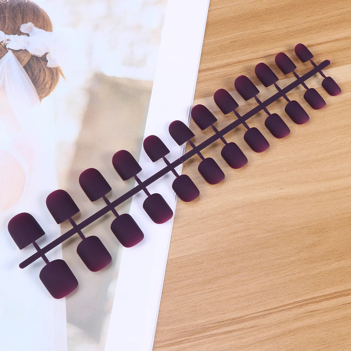 96-pcs Valse vingernagel Volledige dekking Vierkant Korte matte nageltips Kunstnagels Diy manicureset Nepnagels voor nagelkunst