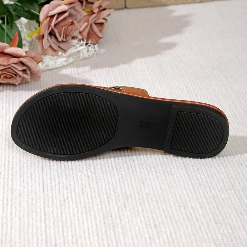 Women's Slippers 2025 Simple Black Flat Flat Women's Shoes Home Indoor Slippers Summer Shoes Women Platform Design Slid Plus Siz