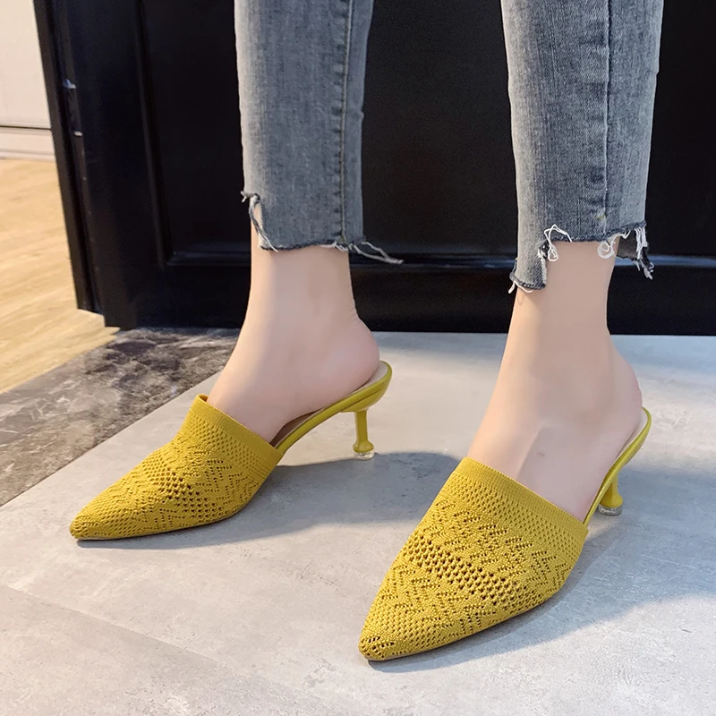 الصيف النساء النعال أصفر أسود محبوك الشرائح البغال أنيقة شبكة تنفس ميد كعب النعال مغلقة تو الشرائح أحذية الحفلات