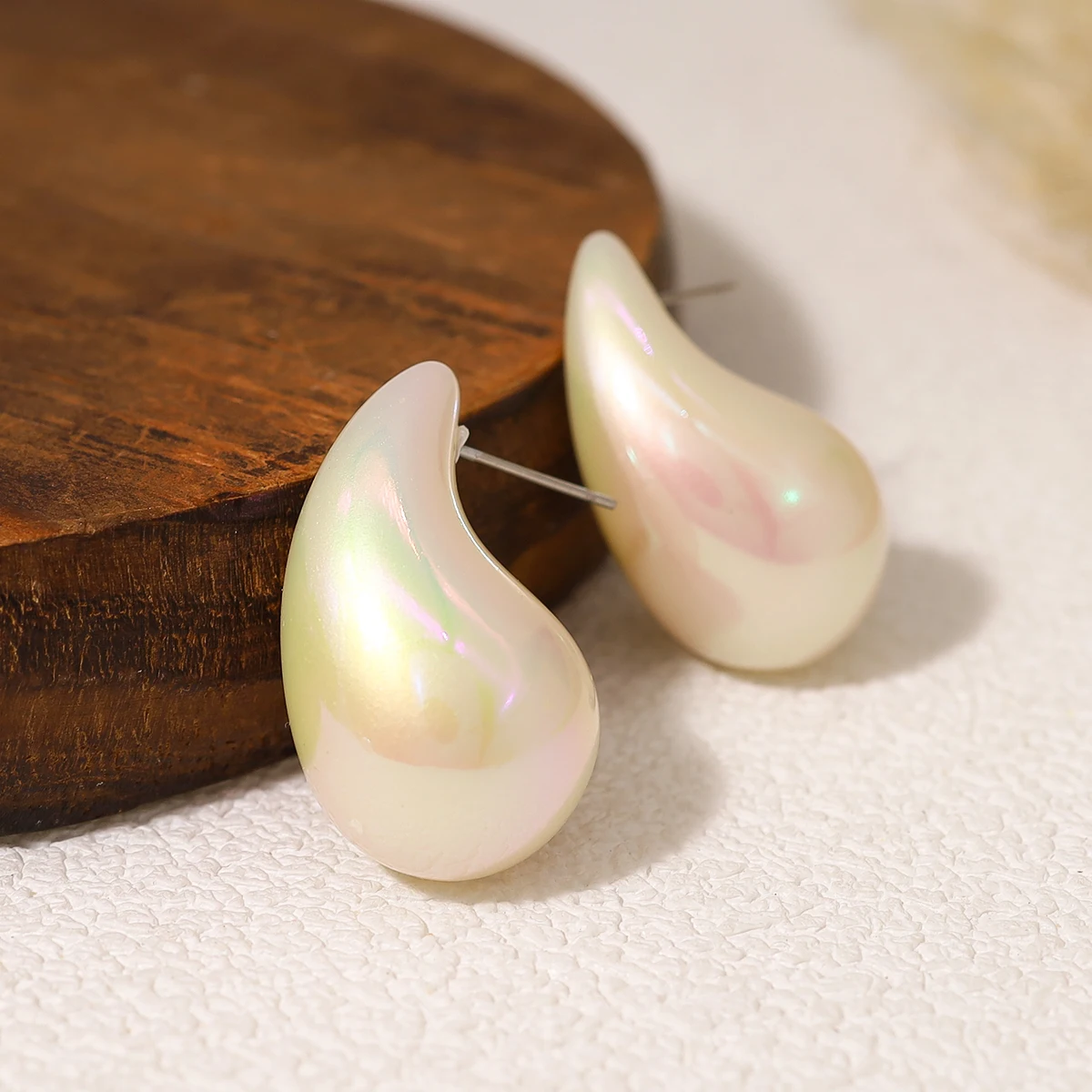 WILD & FREE Trendy Acrylic Pearl Drop Earrings for Women Vintage Irregular Droplet Shaped Earring Chic Jewelry