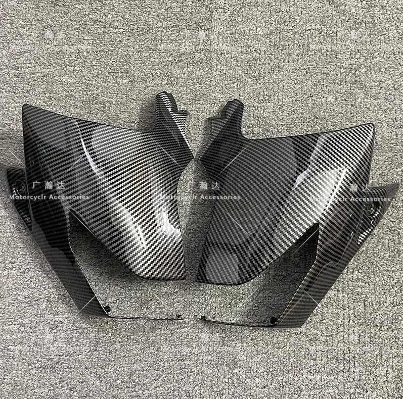 For  GSR400 GSR600 motorcycle fuel tank side panel side panel front turn signal lamp housing fairing carbon fiber coating