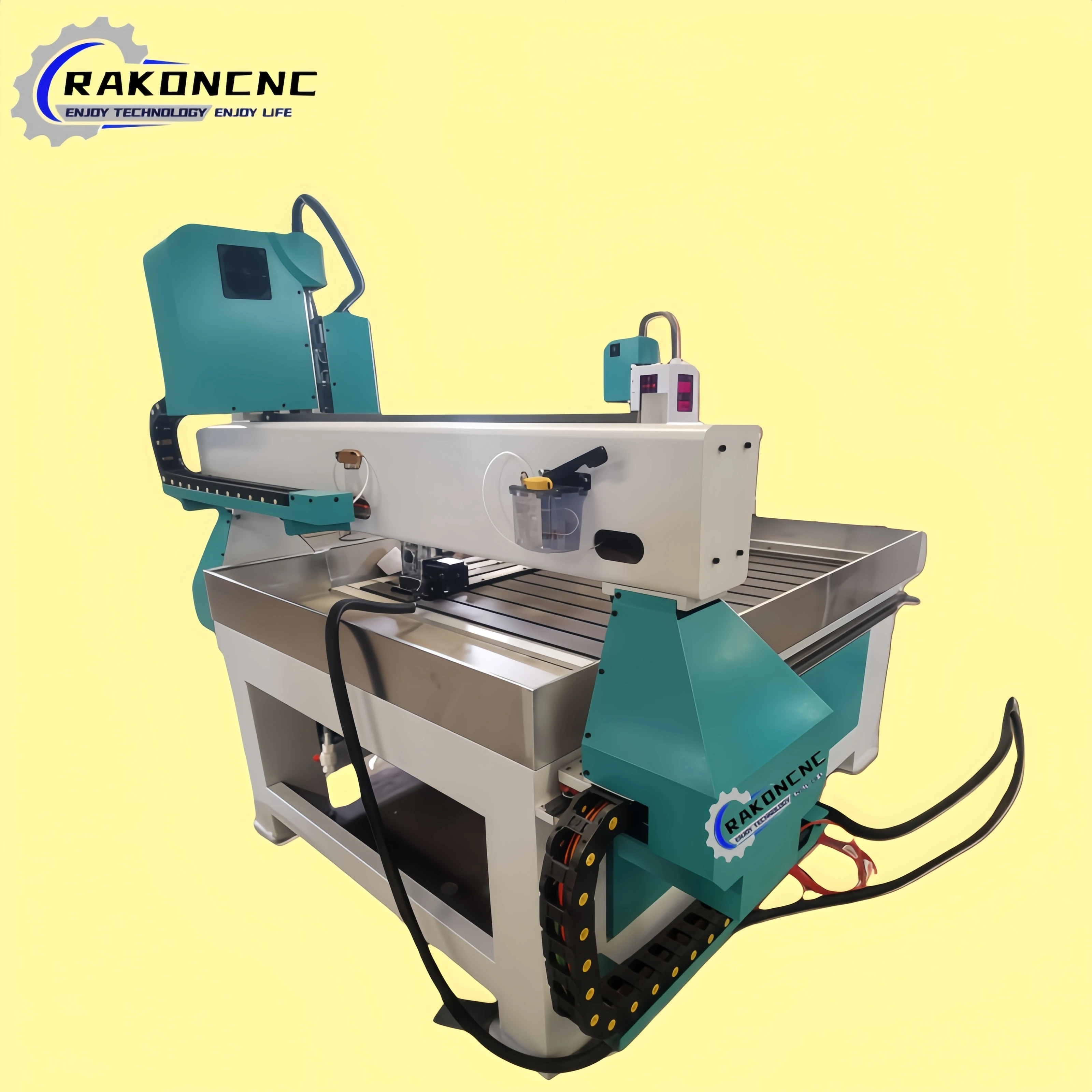 

Высокопроизводительный настраиваемый фрезерный станок с ЧПУ 6090 1212 с водяным охлаждением шпинделя для резки и гравировки дерева, новая модель для высокоэффективной обработки