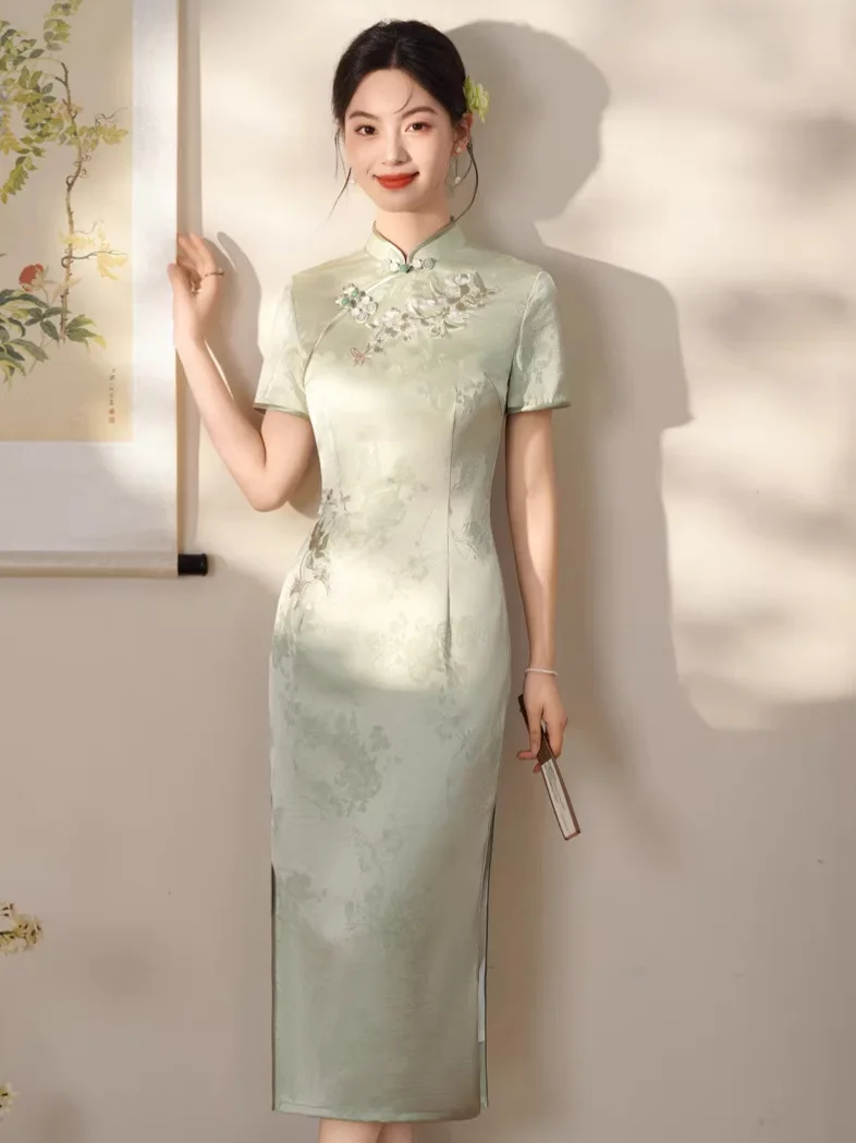 2026 Spring/Summer New Qipao Embroidered Jacquard Double Layer Short Sleeve Light Green Qipao