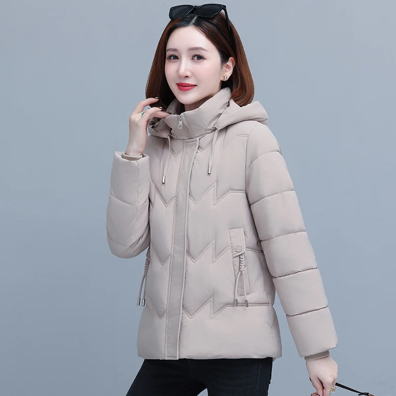 Winter Neue Frauen Casual Kurze Daunen Baumwolle Jacke Mode Vielseitige Mittleren Alters Und Ältere Mit Kapuze Winddicht Dicke Warme Mantel