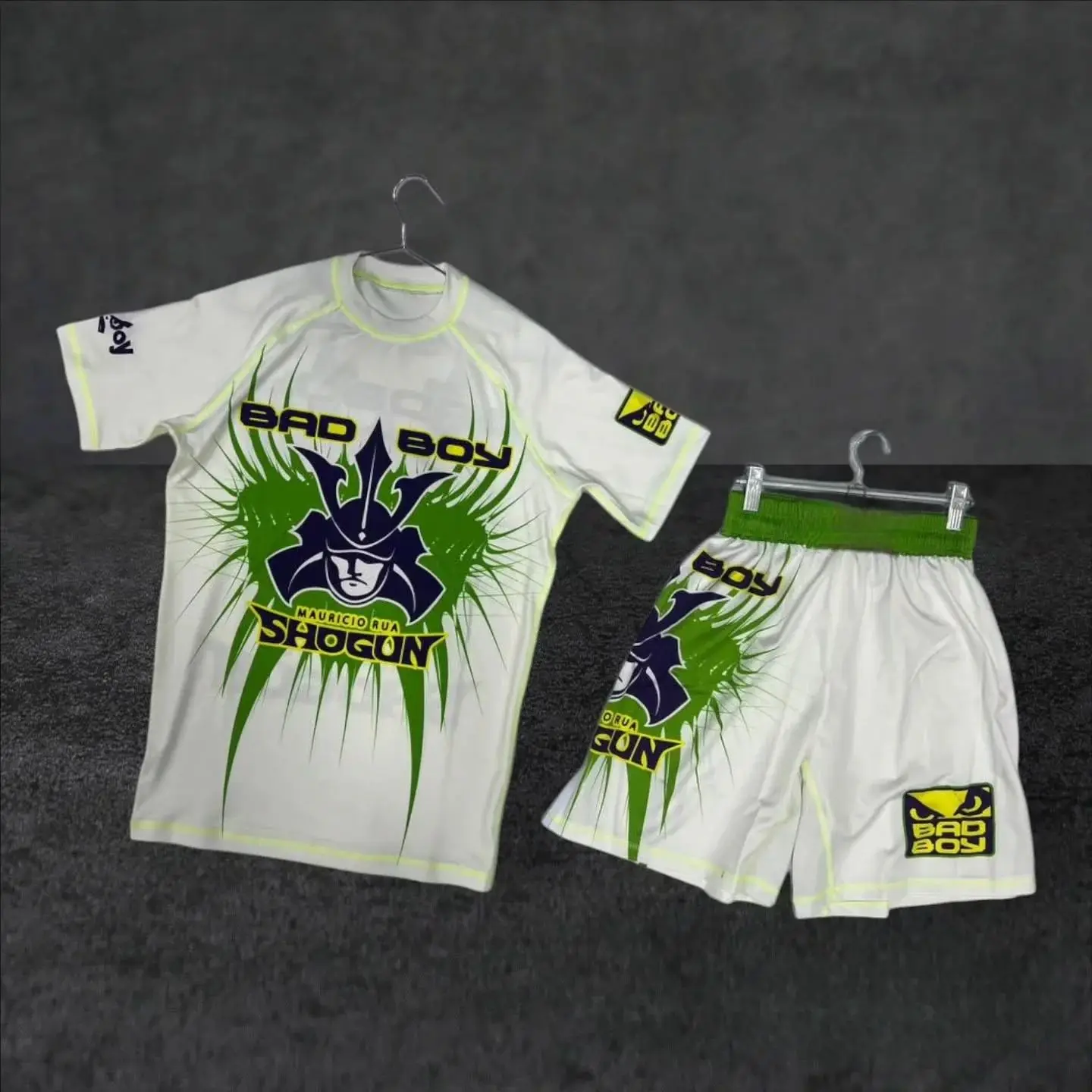 2026 Trendy Fittness Breathable Sports Top and Shorts Set for Men Women Outdoor Speed Drying Fighting Training Set Adult