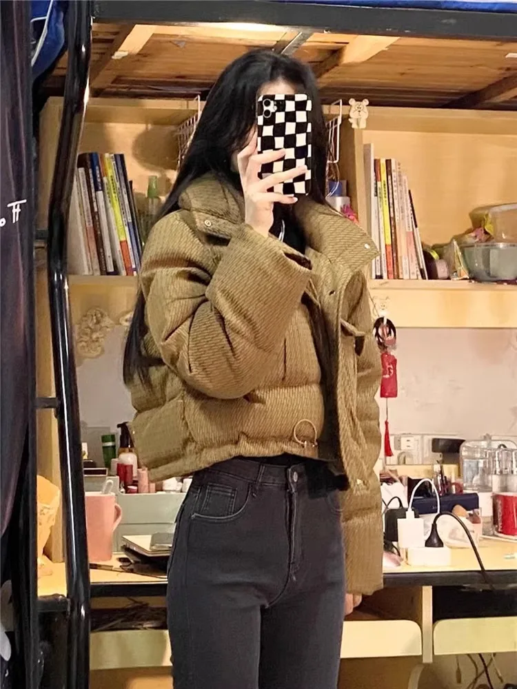 

Модная короткая женская куртка-пуховик из хлопка с воротником-стойкой, в стиле «хлебный пуховик», осенне-зимняя новинка, корейский свободный крой