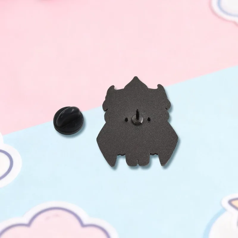 Classic Cartoon Game Shadow Milk Cookie Brooch Role Golden Cheese Cookie Badge Game Peripheral Accessories Player Bag Gifts - view 4