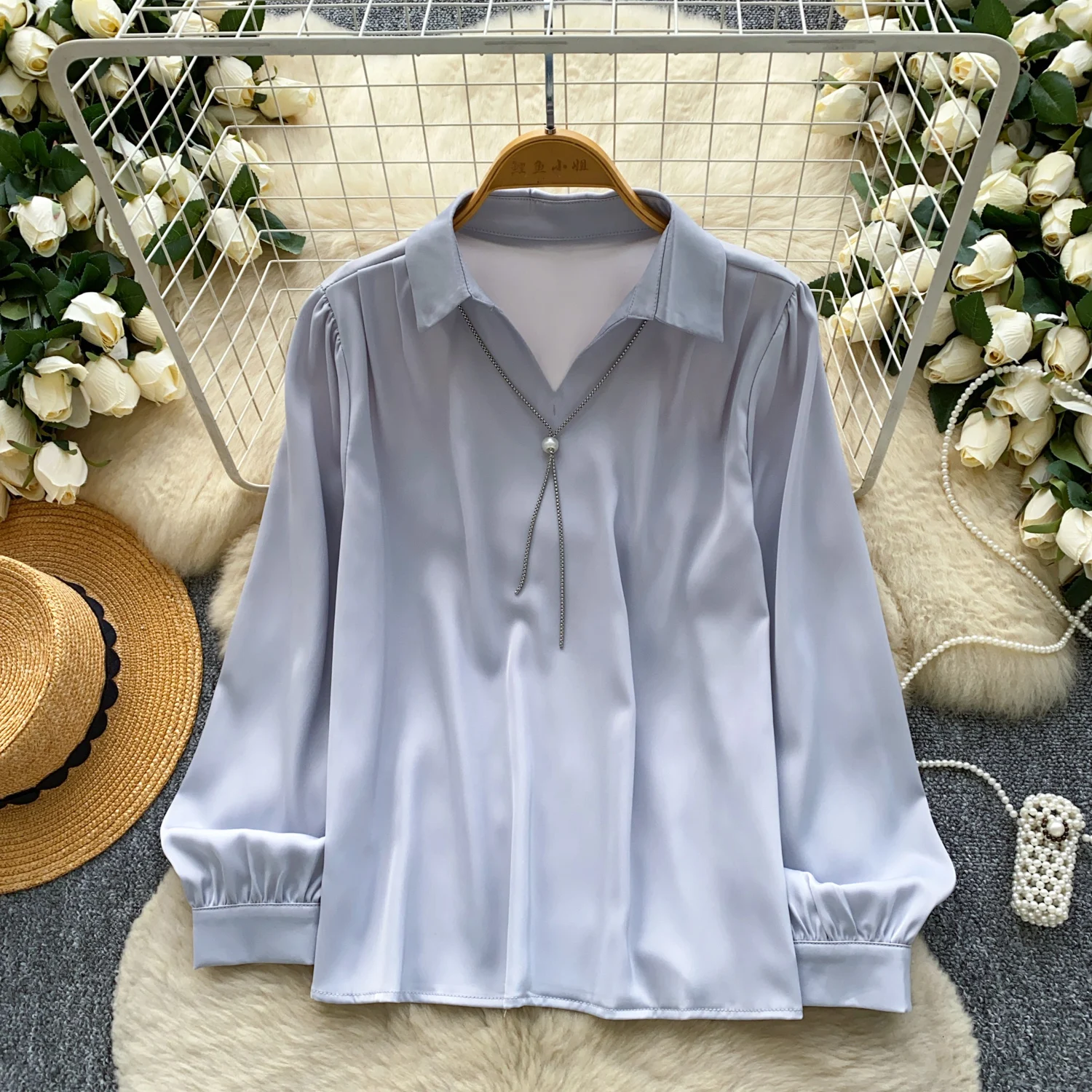 

Шикарная винтажная атласная свободная однотонная корейская модная блузка с отложным воротником и длинными рукавами, женская осенняя женская одежда