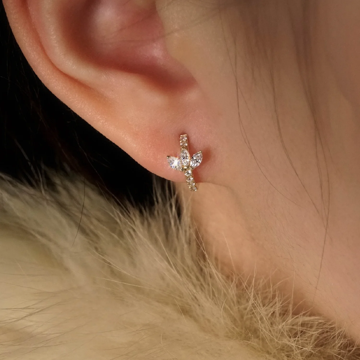 

CCFJOYAS 8mm 925 Sterling Silver Three Horse Eye-shaped Small Hoop Earrings for Women Girl Gold Silver color Shiny Flower Earing