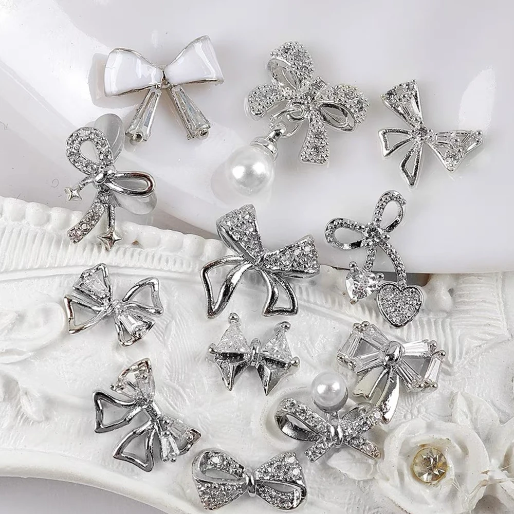 10pcs Luxurious Zircon Alloy Nail Decoration 3D Silver Gold Bow，butterfly，Nail Art Charm DIY Christmas & New Year Nail Supplies