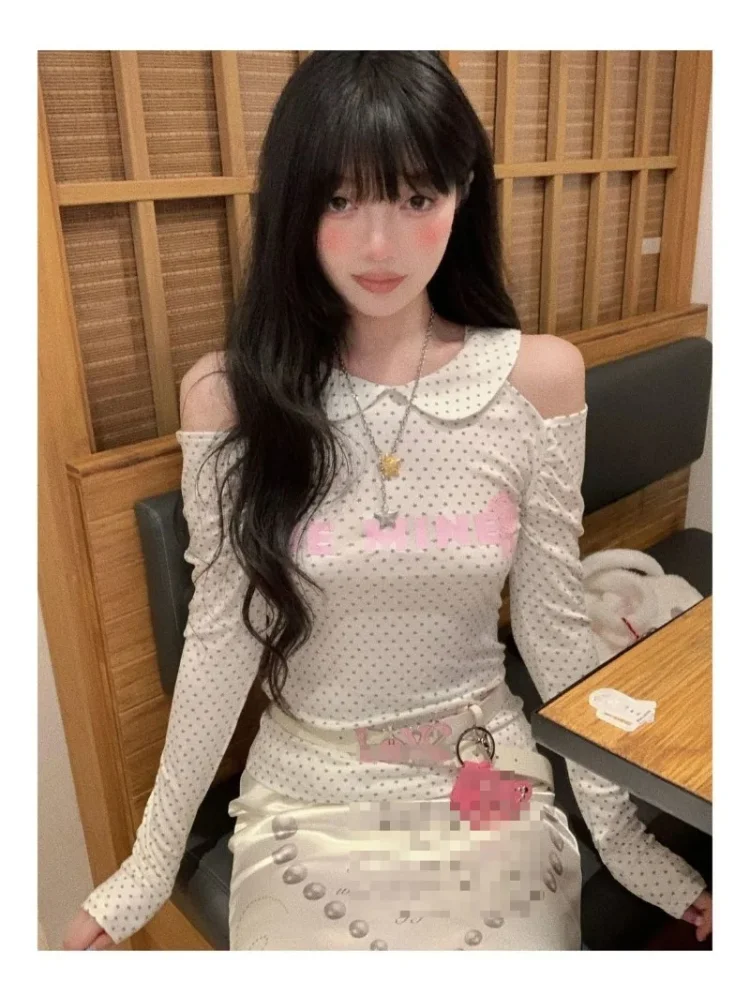 T-shirts coréens Chic à pois avec lettres imprimées pour femmes, épaules dénudées, manches longues, Slim Fit, haut court Y2k épicé pour filles